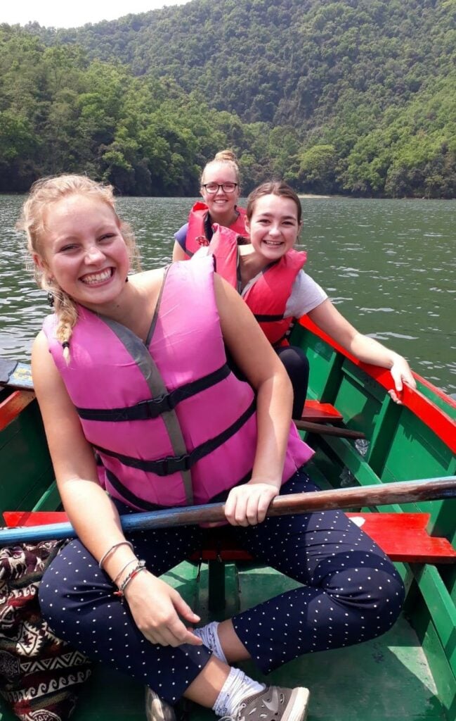 teens canoeing