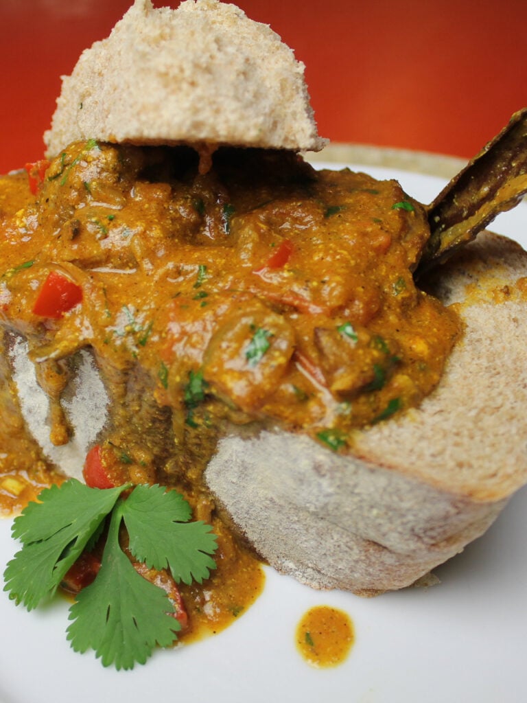 Bunny chow on a plate