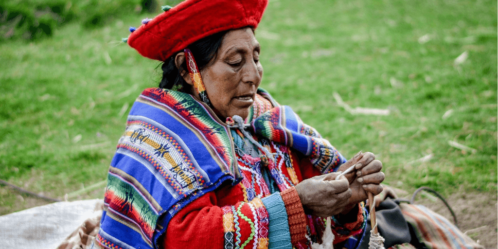 collect Peruvian souvenirs when you volunteer abroad