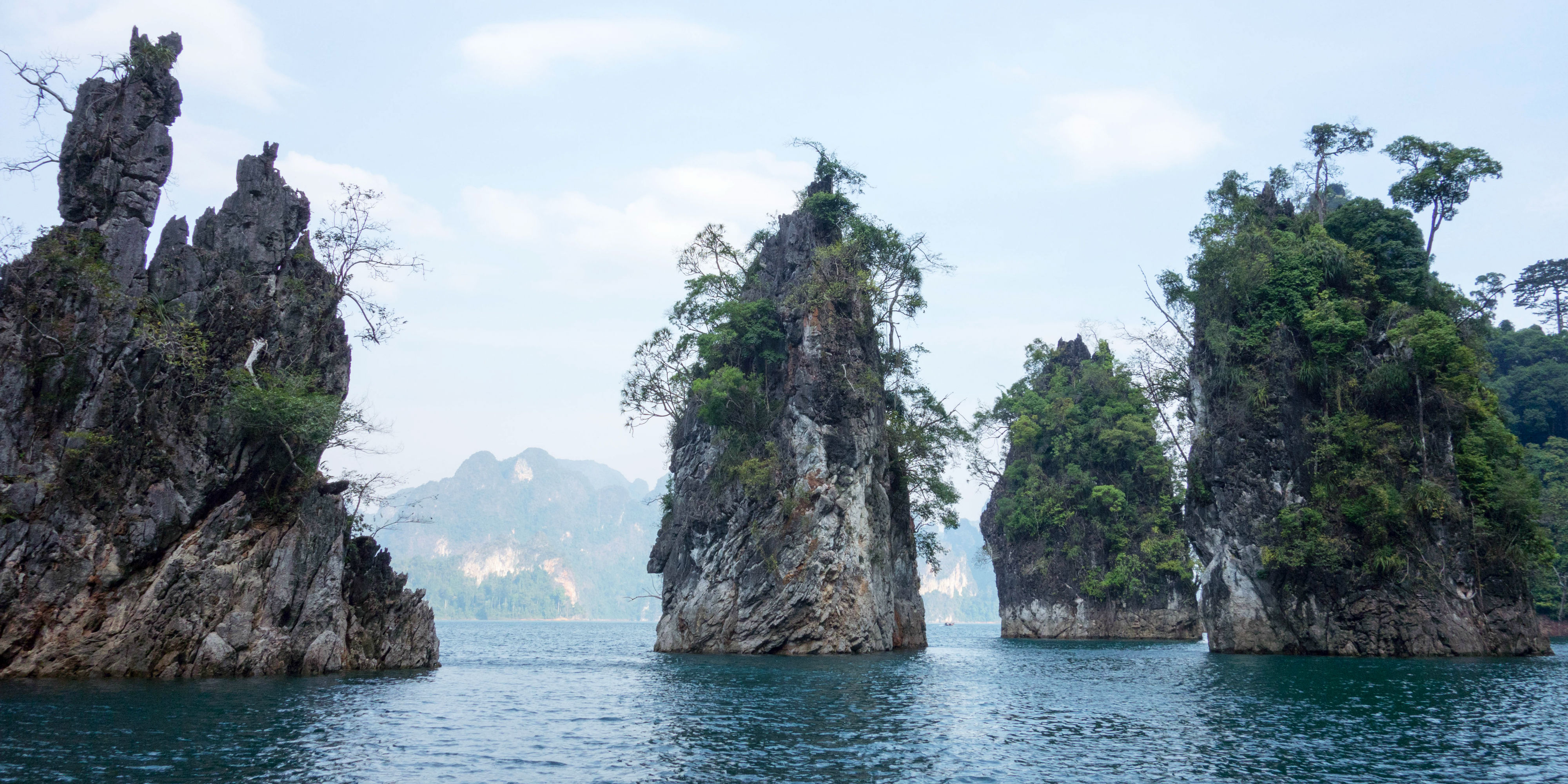 Cheow Larn Lake