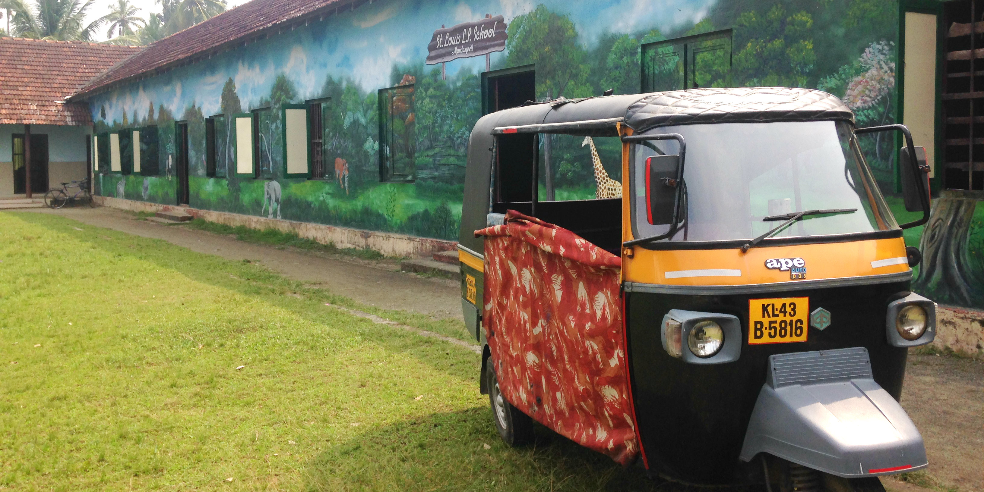 Looking for travel tips for India? Try out an auto rickshaw like this. 