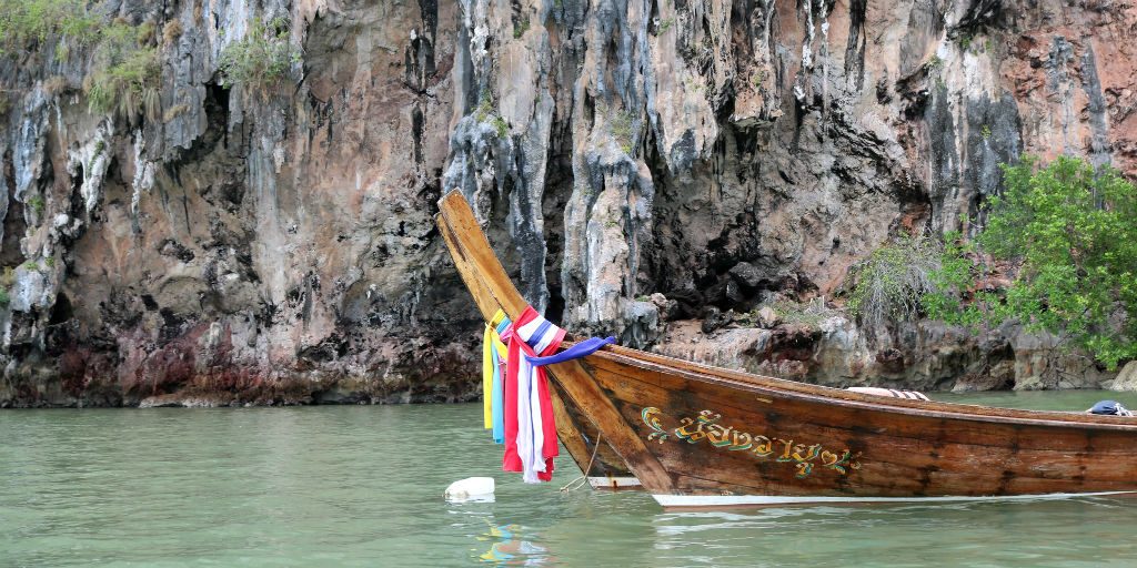 Phang Nga bay travel guides will speak to you to plan the best way for you to see as much as you can on your volunteering trip.