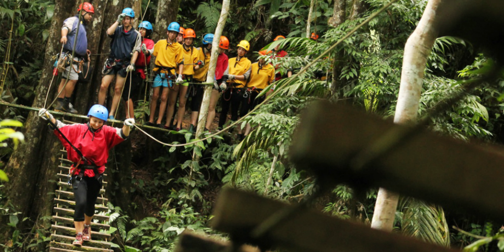 gvi under 18 volunteers travel adventures in quepos