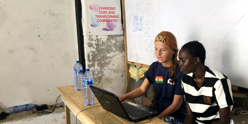 Summer abroad volunteer programs for high school students in Ghana.