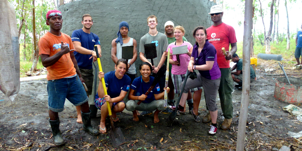 Assist with water conservation while volunteering in Fiji.