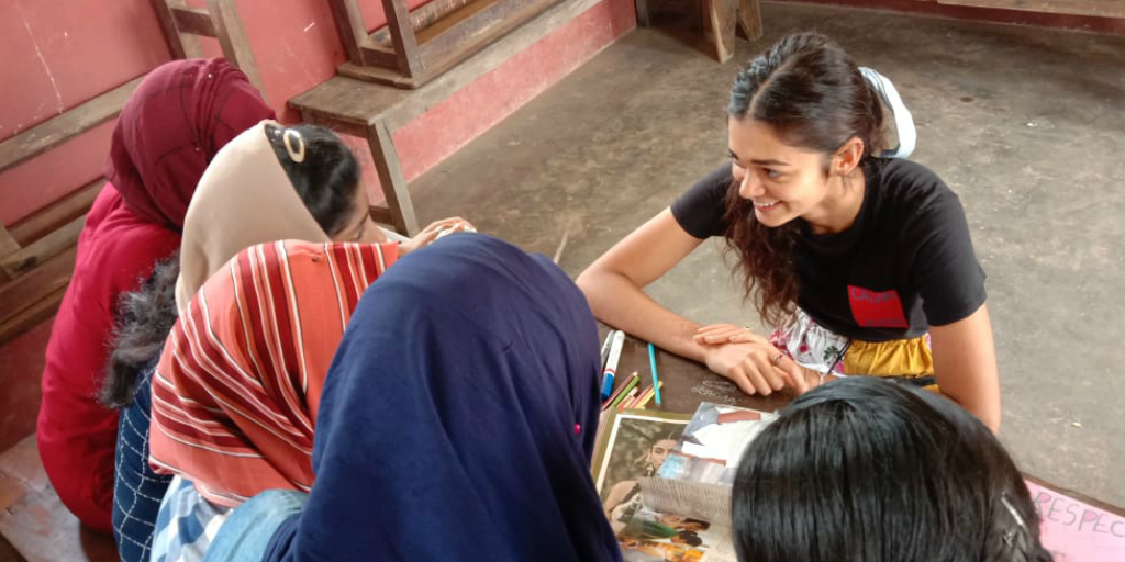 A GVI volunteer working on a women's empowerment program in India