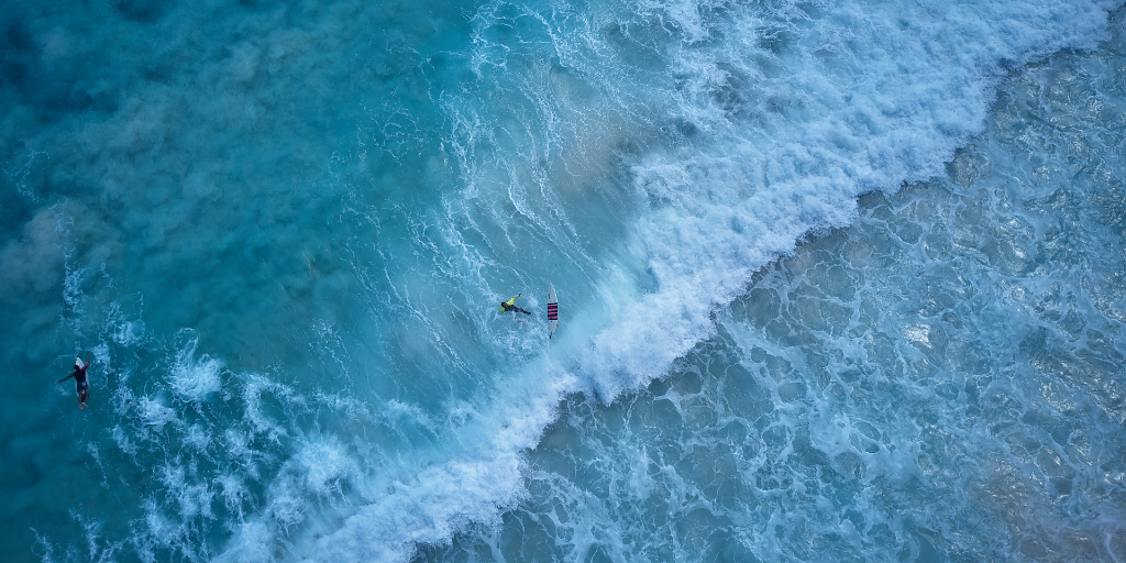 waves on seychelles island