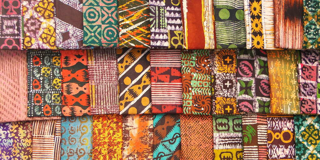 Kente fabric is very popular in Ghanaian culture. 