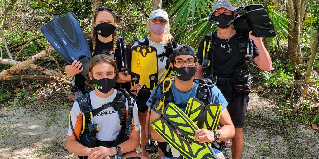 GVI participants are geared up and ready for their dive. 