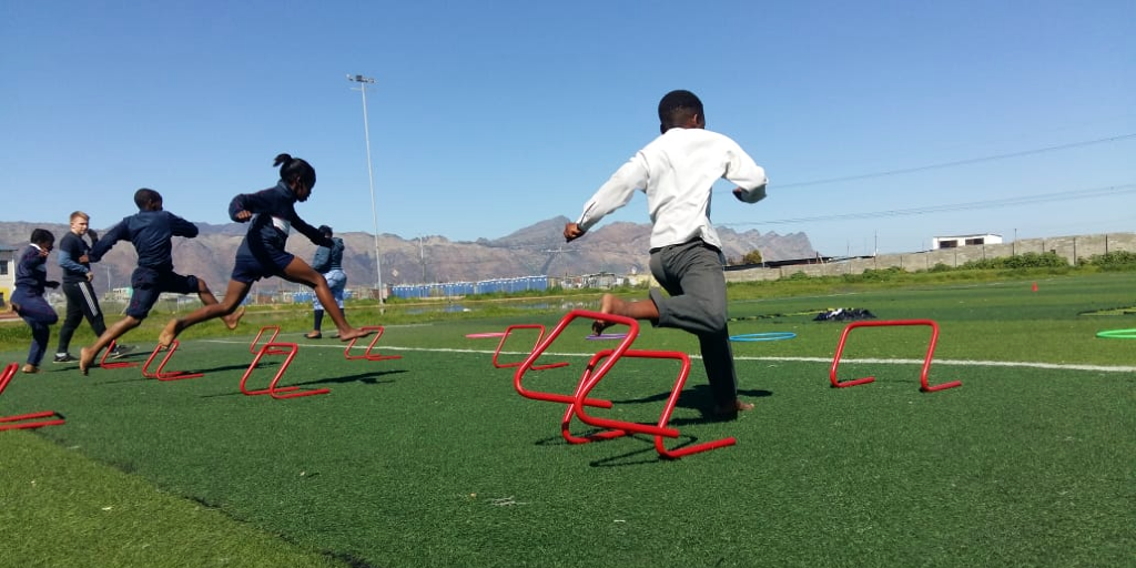 Learners take part in sports programs to improve their health and well-being. Programs are lead by volunteers, many of whom are on their gap year.
